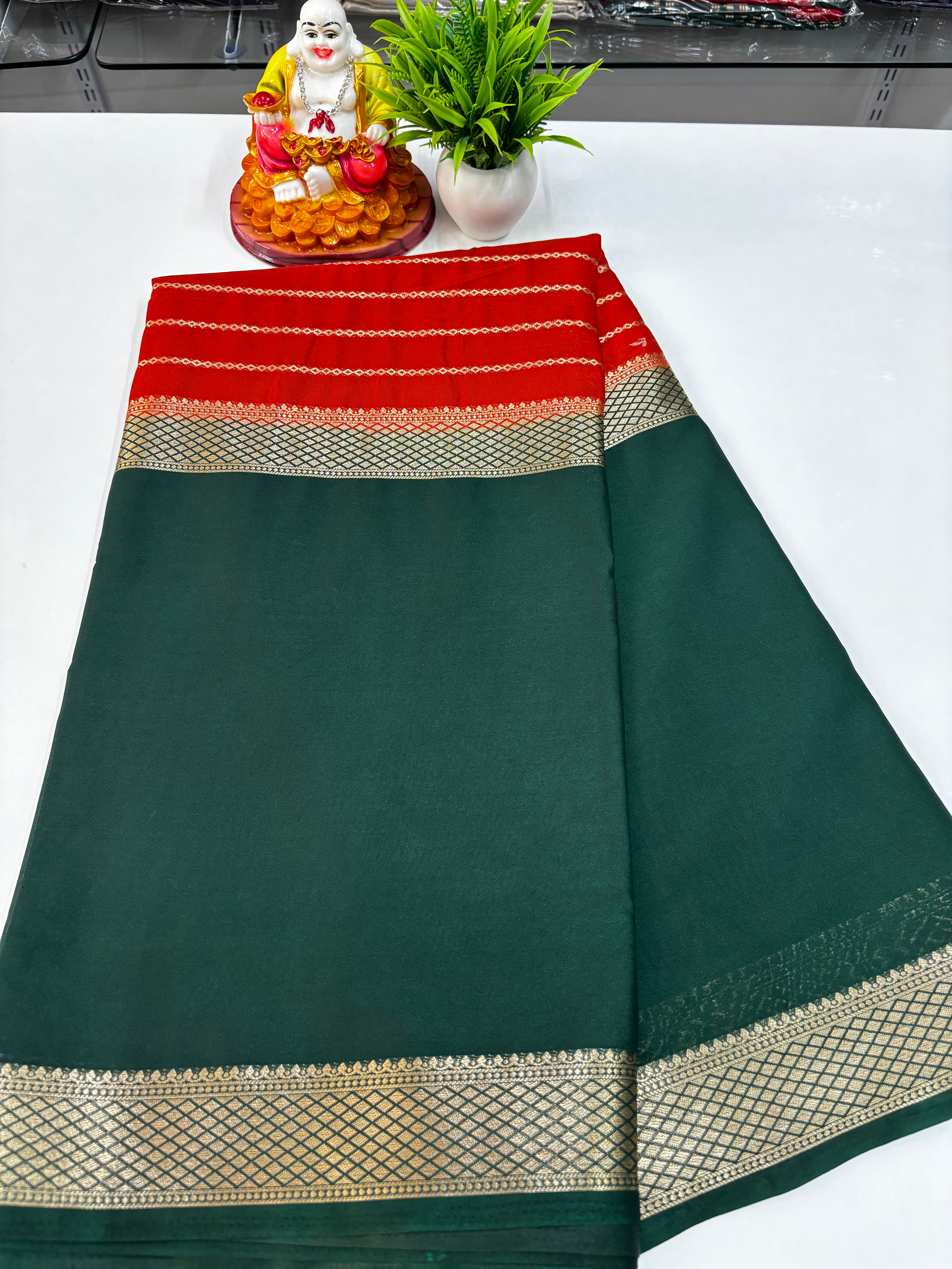 Mysore Crepe Silk Saree with Beautiful Center Print – Padmavathi Silks & Sarees