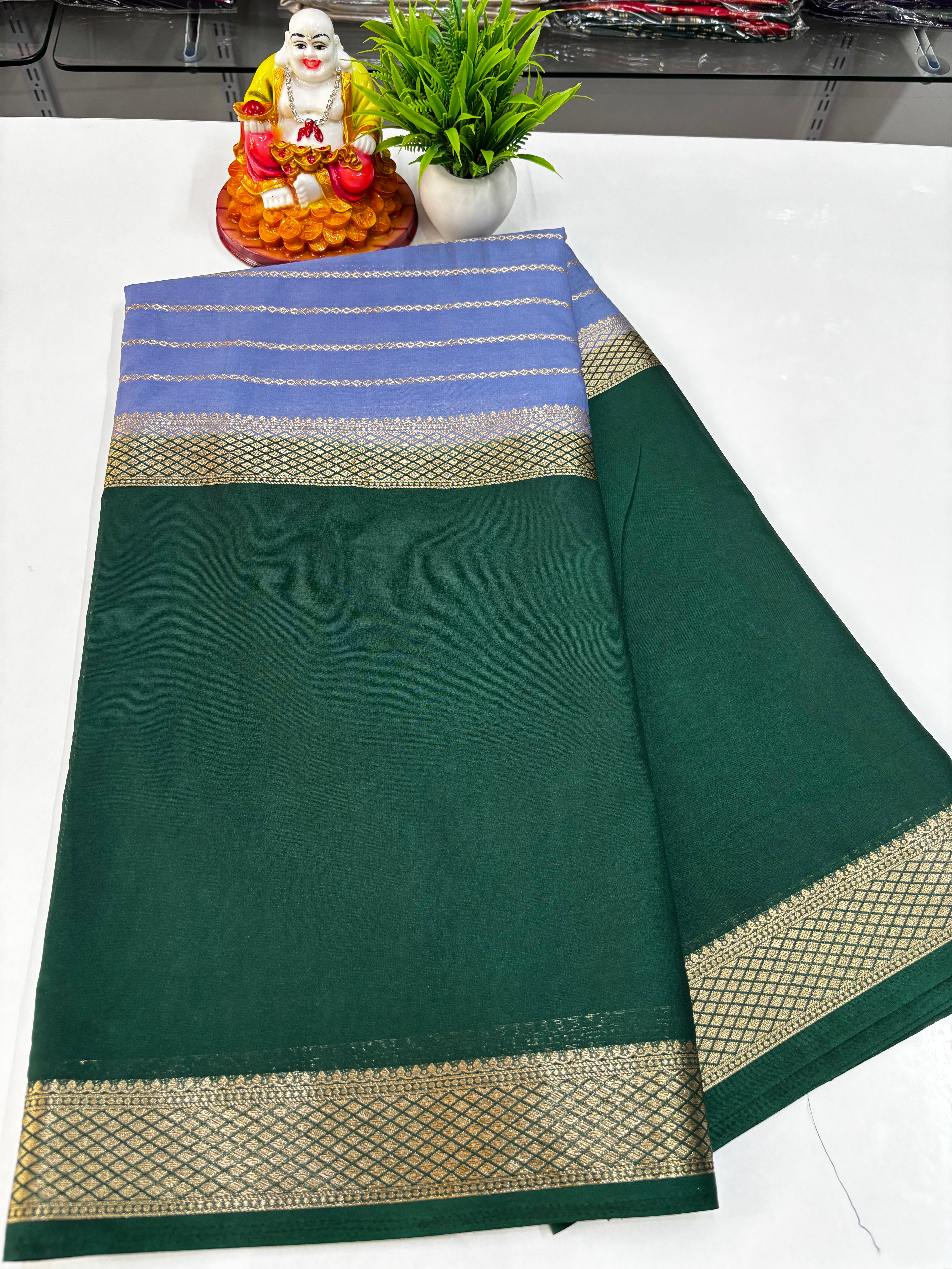 Mysore Crepe Silk Saree with Beautiful Center Print – Padmavathi Silks & Sarees