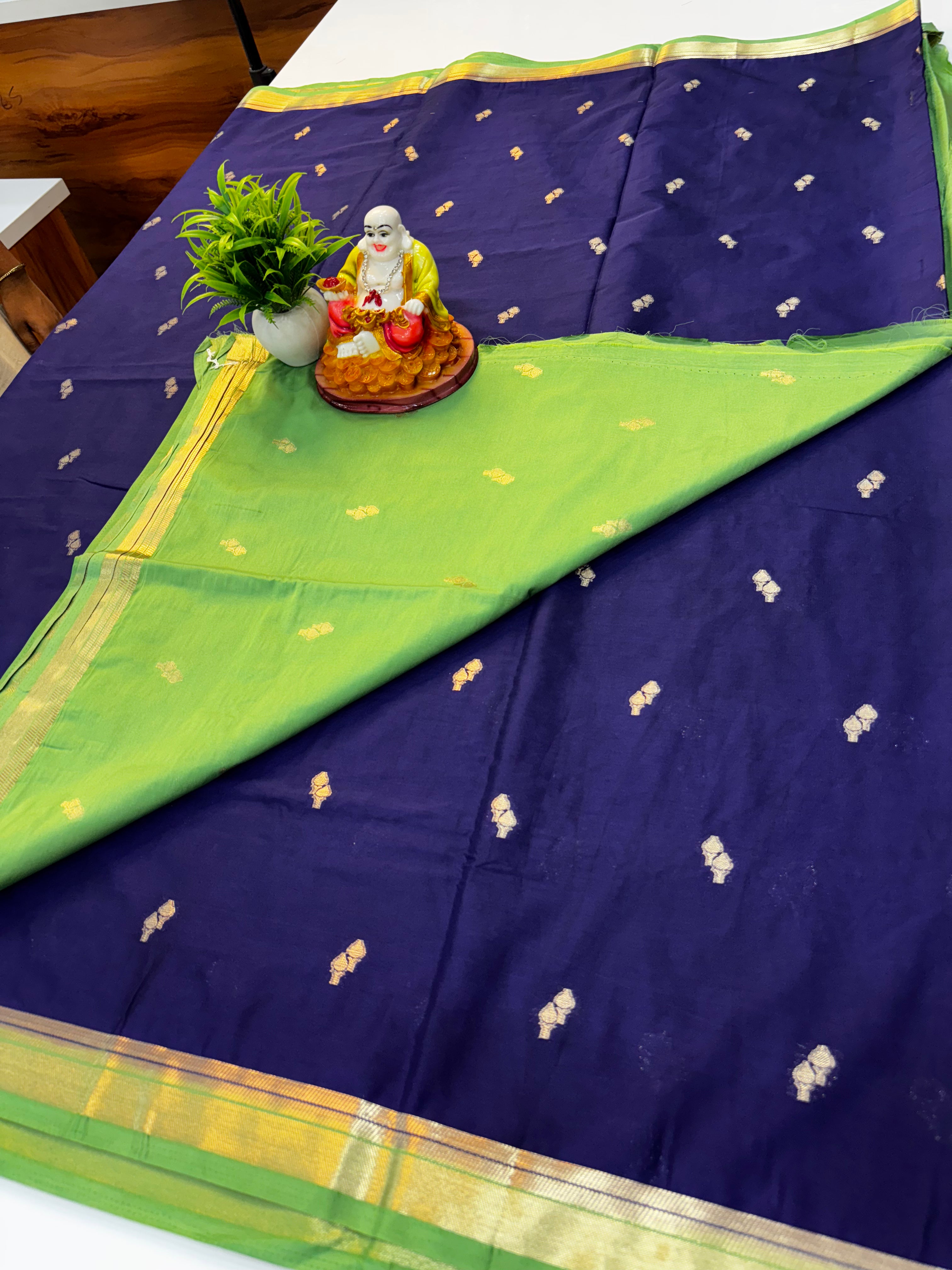 Mysore Crepe Silk Saree with Buttas – Padmavathi Silks and Sarees