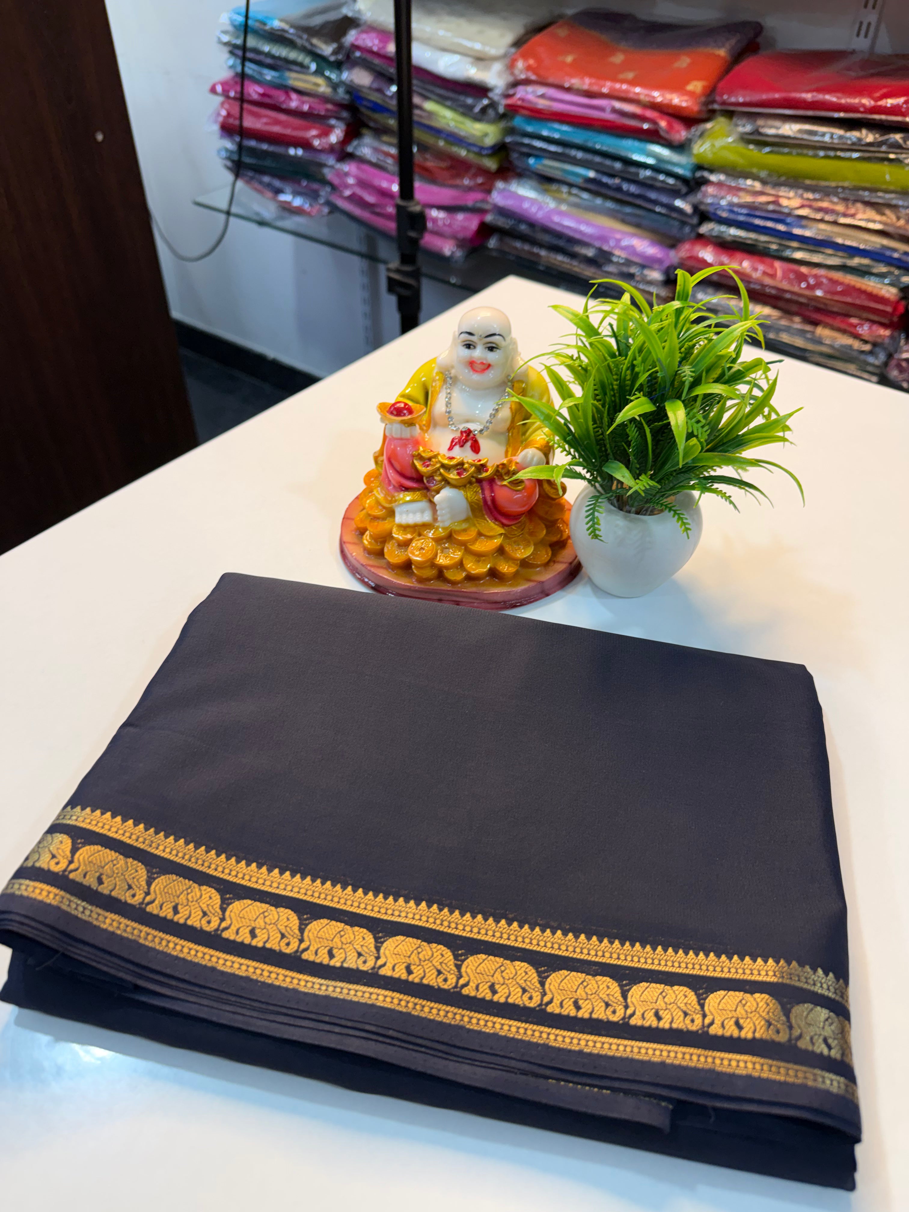 Premium Mysore Crepe Silk Saree with Elephant Border & Chit Pallu