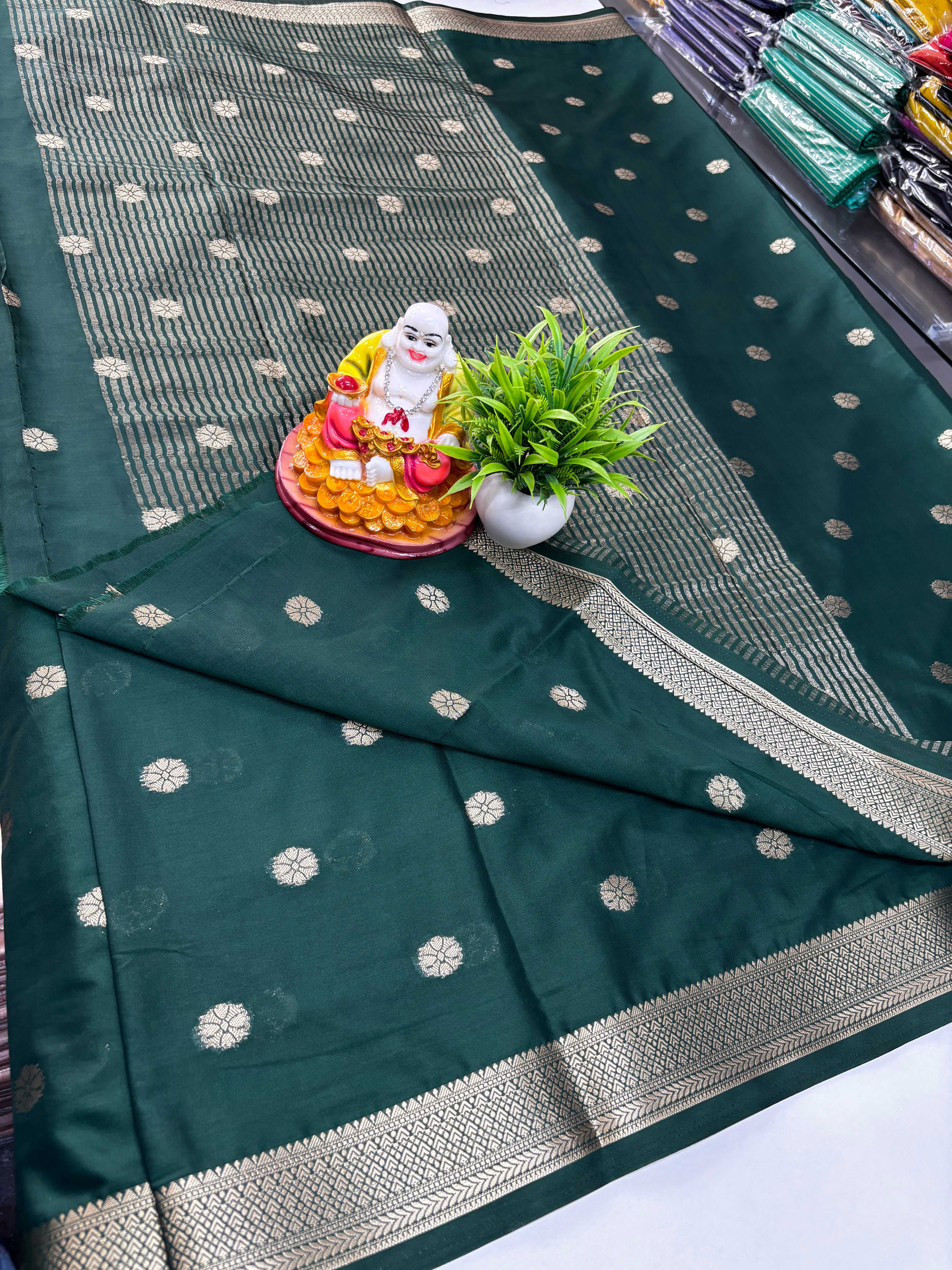 Mysore Crepe Silk Saree with Beautiful Flower Buttas – Padmavathi Silks & Sarees